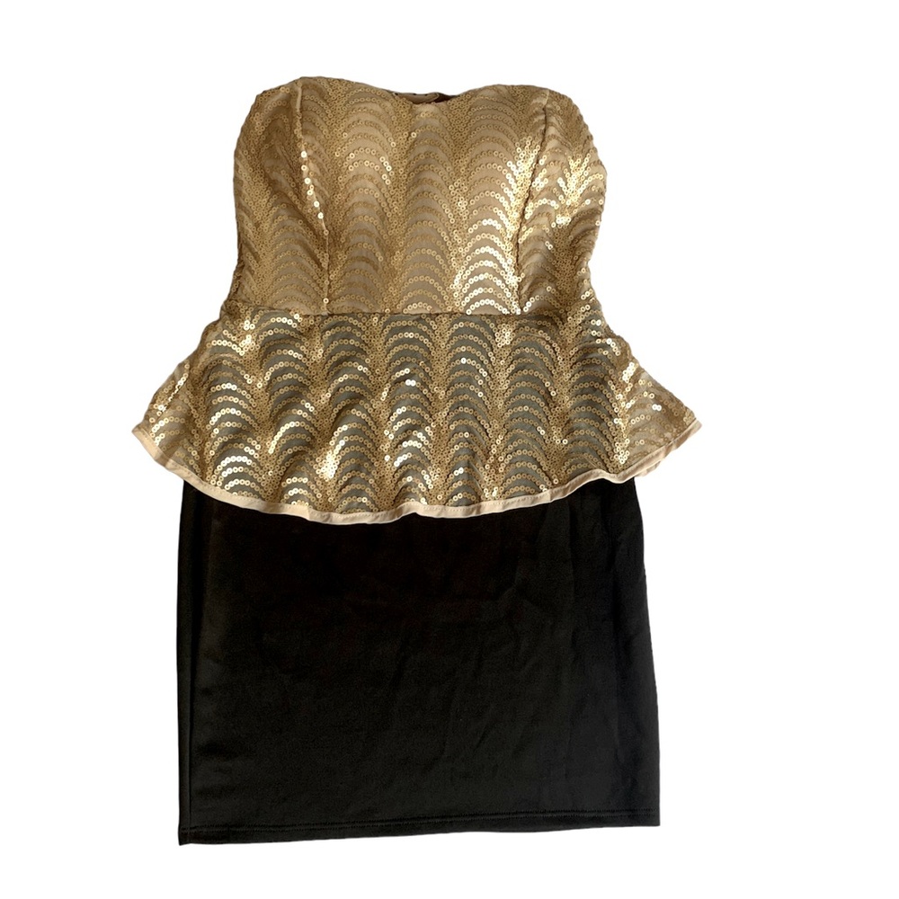 Sexy matte gold sequin strapless dress, peplum style mini.